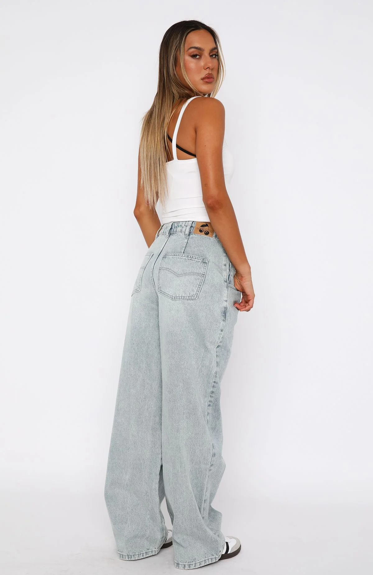 Willow Mid Rise Wide Leg Jeans Light Blue Acid Wash Willow Mid Rise Wide Leg Jeans Light Blue Acid Wash